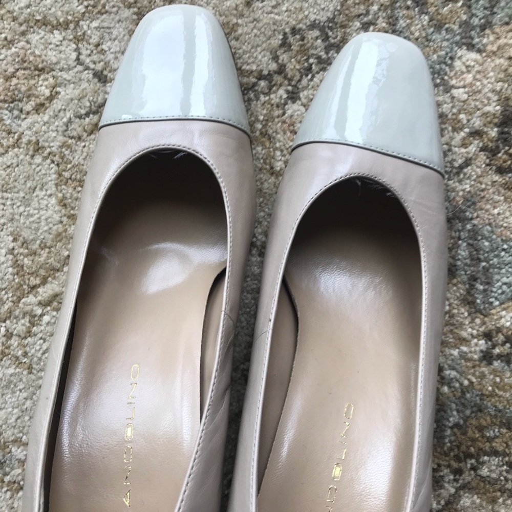 Bandolino Beige Heel - Picture 6 of 7
